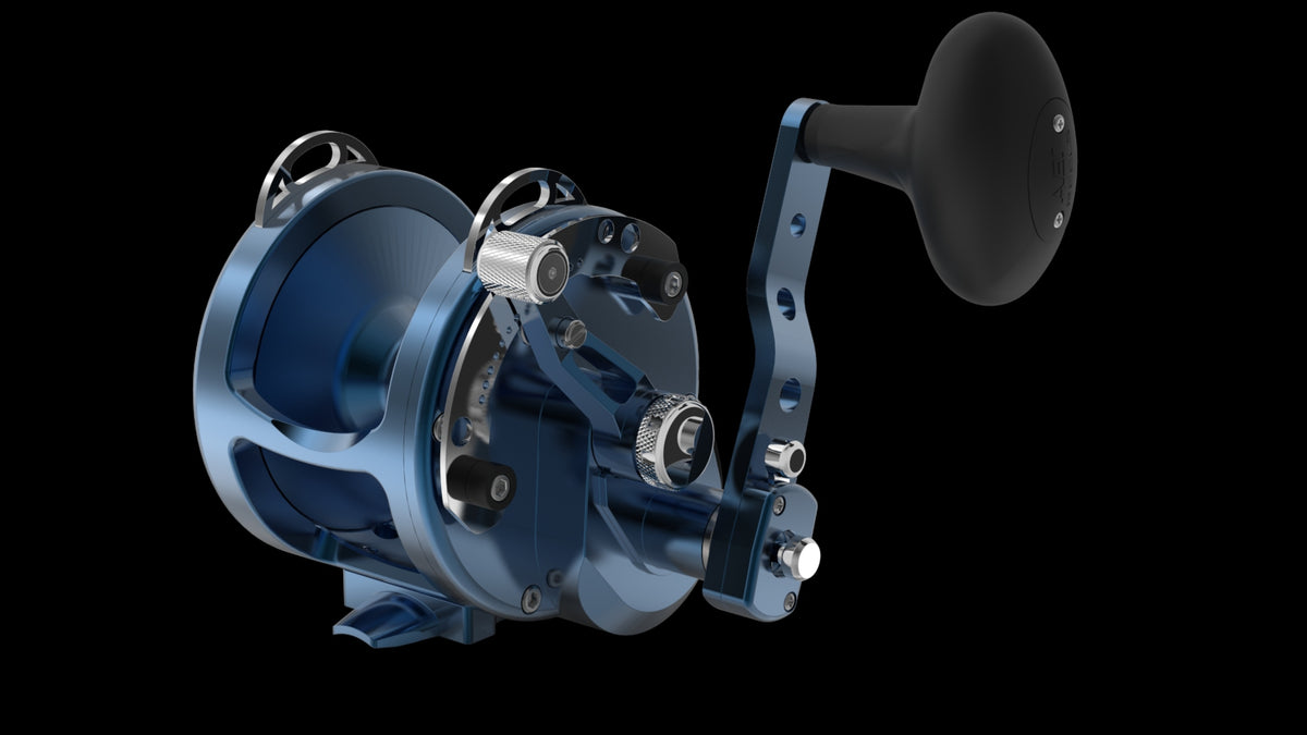 Avet HX Series lever drag reel — Blue